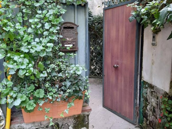 casa indipendente in vendita a Napoli in zona Posillipo