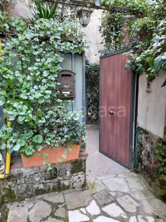 appartamento in vendita a Napoli in zona Posillipo