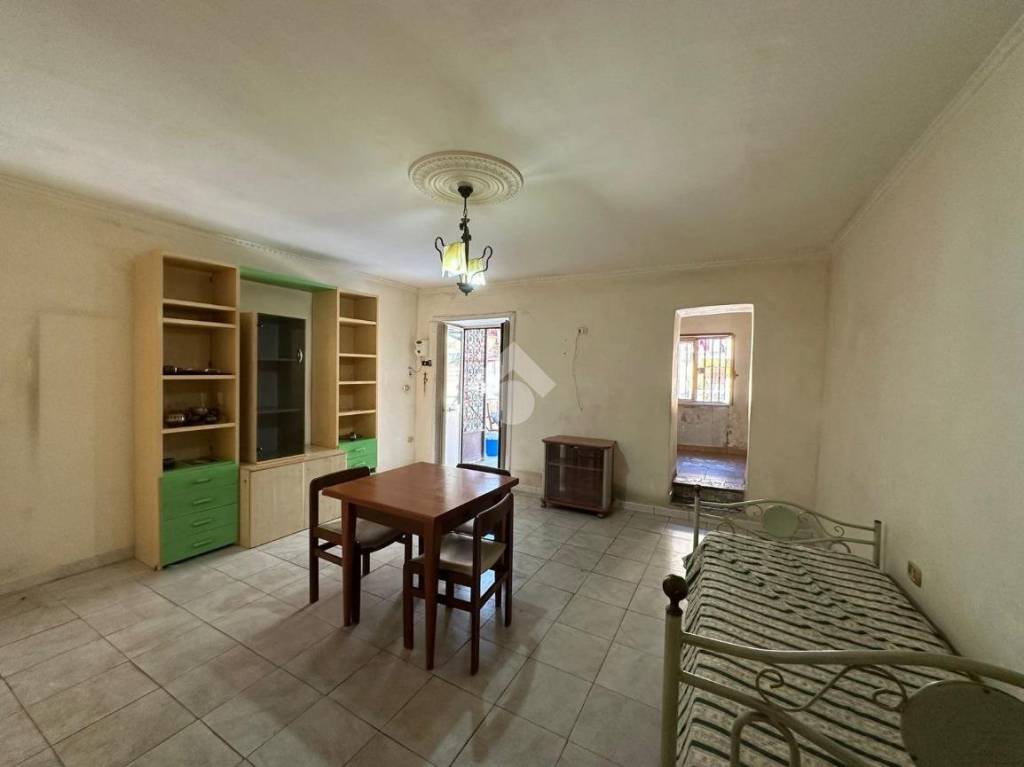 appartamento in vendita a Napoli in zona Secondigliano