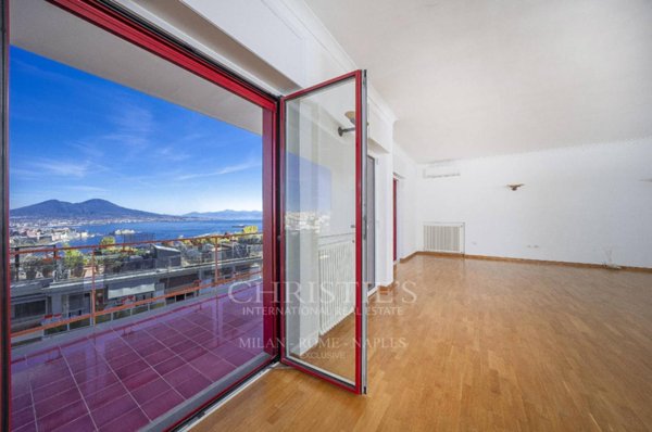 appartamento in vendita a Napoli in zona Posillipo