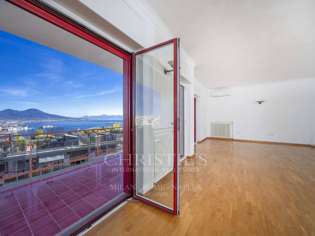 appartamento in vendita a Napoli in zona Posillipo