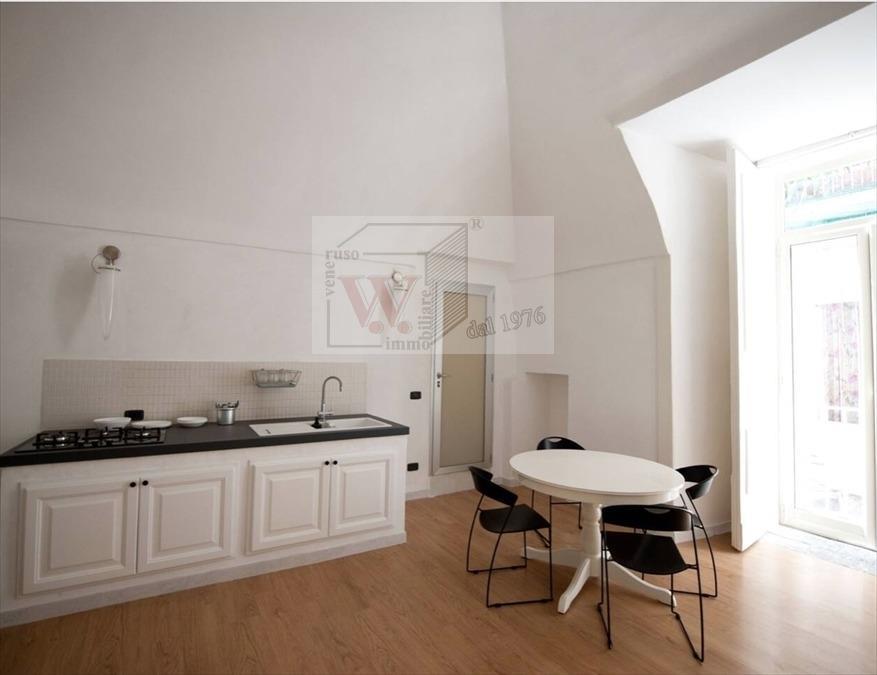 appartamento in vendita a Napoli in zona Stella