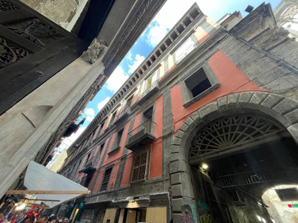 appartamento in vendita a Napoli in zona Stella
