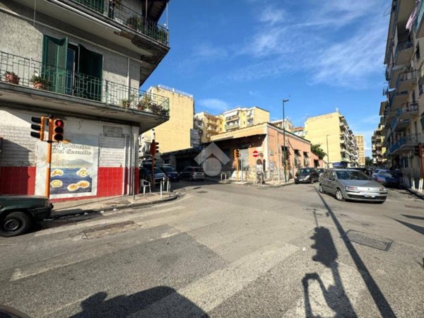 appartamento in vendita a Napoli in zona Secondigliano