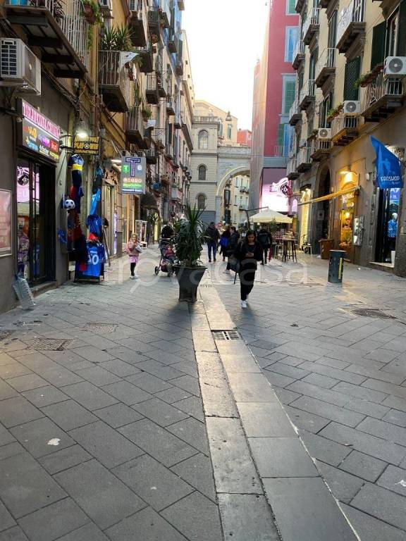 monolocale in vendita a Napoli in zona San Ferdinando