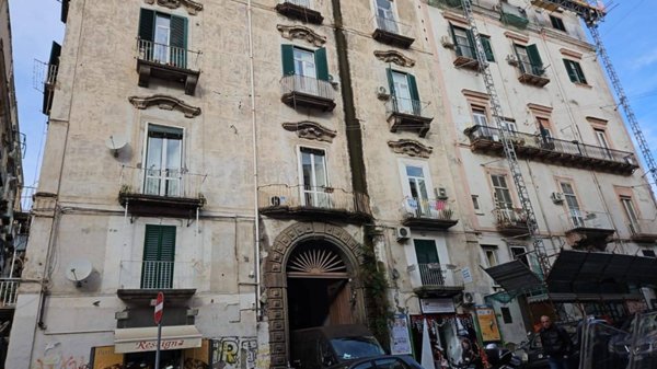 appartamento in vendita a Napoli in zona Montecalvario