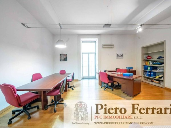 appartamento in vendita a Napoli in zona Stella