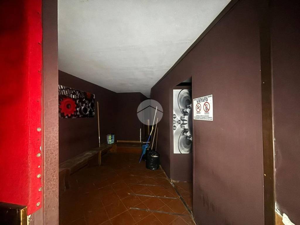 appartamento in vendita a Napoli in zona San Carlo all'Arena