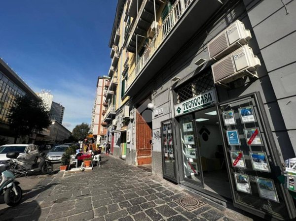 appartamento in vendita a Napoli in zona Vicaria