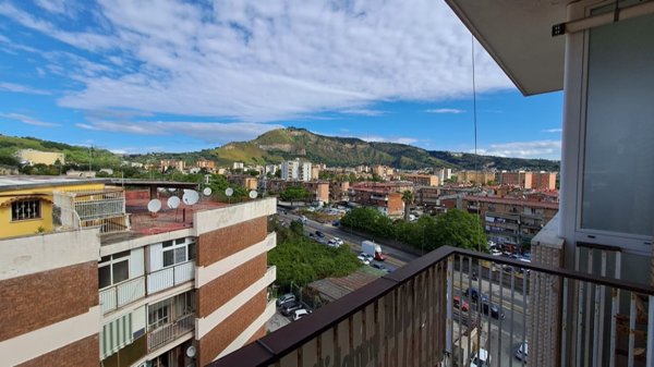 appartamento in vendita a Napoli in zona Fuorigrotta