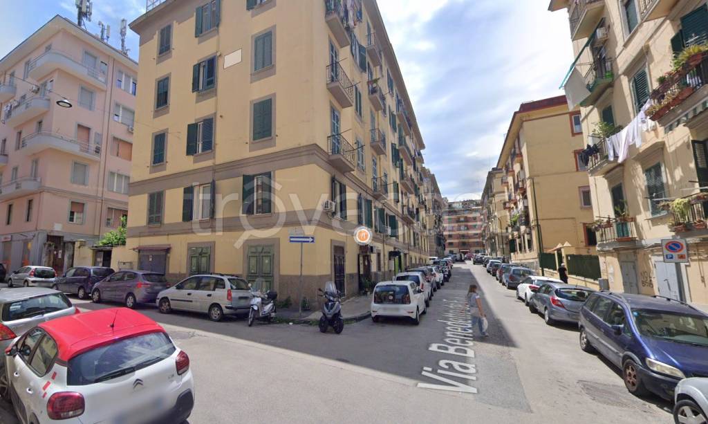 monolocale in vendita a Napoli in zona Stella