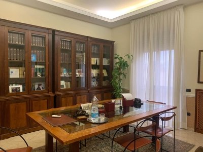 appartamento in vendita a Napoli in zona Montecalvario