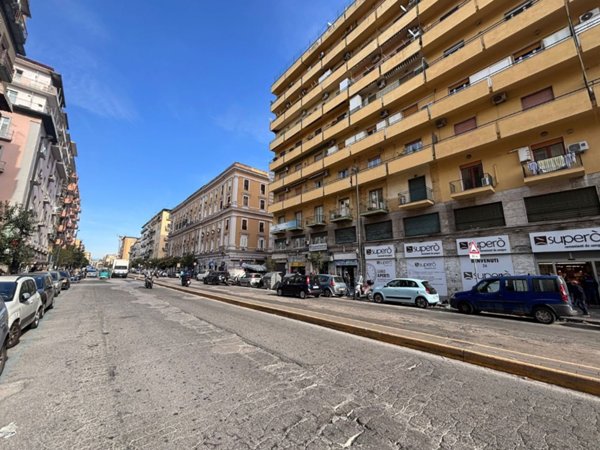appartamento in vendita a Napoli in zona Vicaria