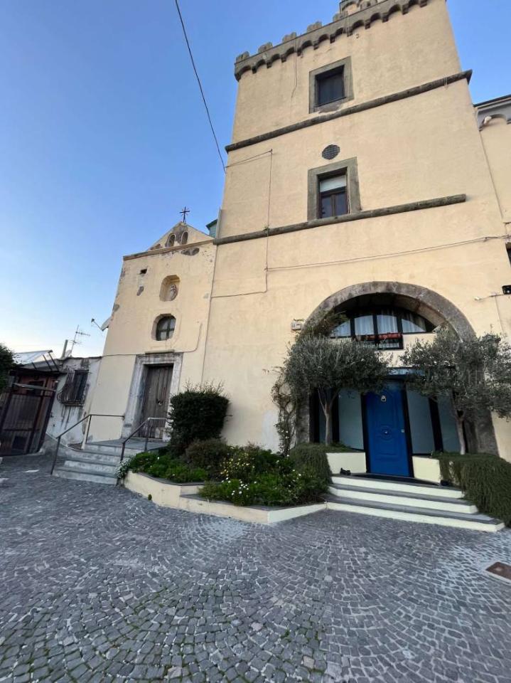 appartamento in vendita a Napoli in zona Pianura