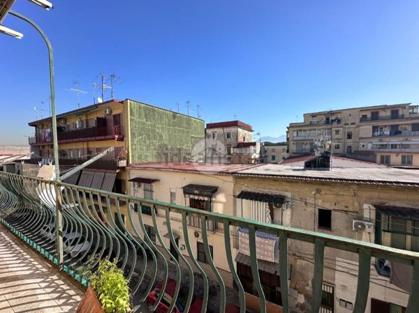 appartamento in vendita a Napoli in zona Secondigliano