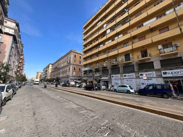 appartamento in vendita a Napoli in zona Vicaria