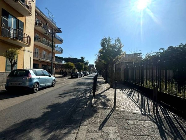 appartamento in vendita a Napoli in zona Barra