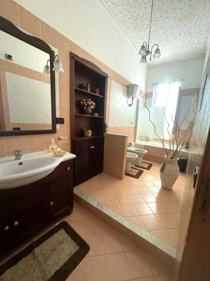 appartamento in vendita a Napoli in zona Barra