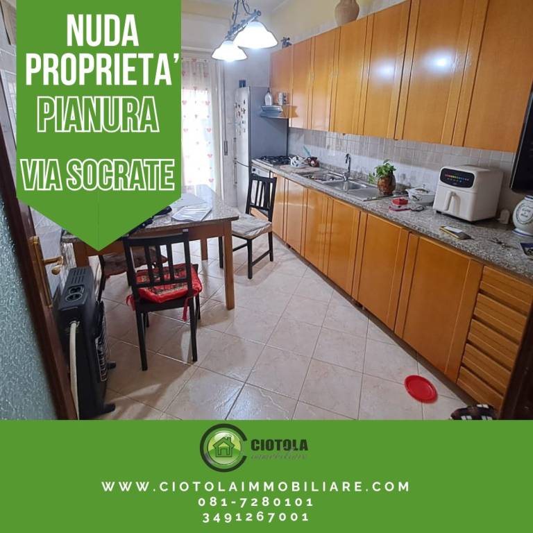 appartamento in vendita a Napoli in zona Pianura