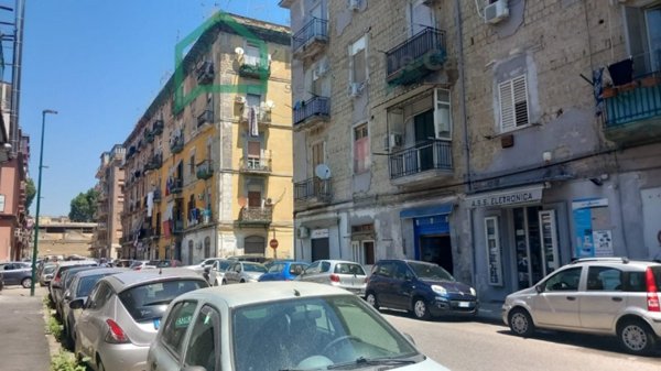negozio in vendita a Napoli
