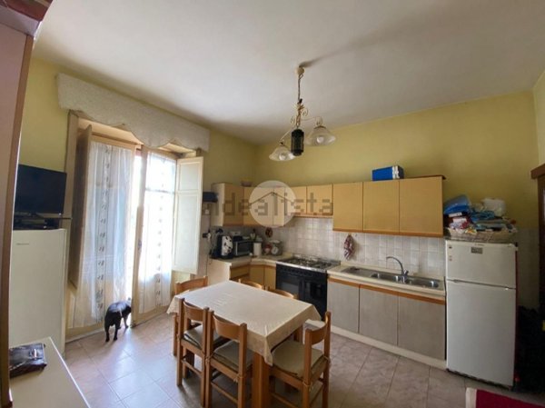 appartamento in vendita a Napoli in zona Barra