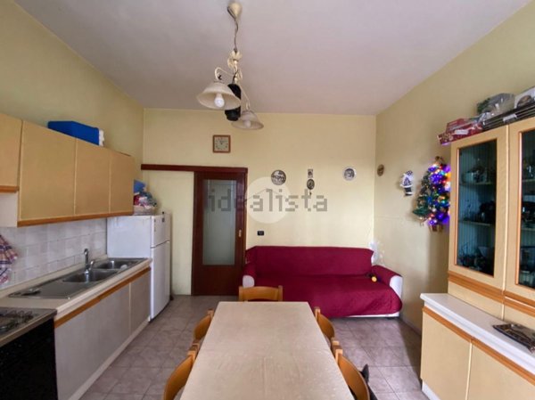 appartamento in vendita a Napoli in zona Barra