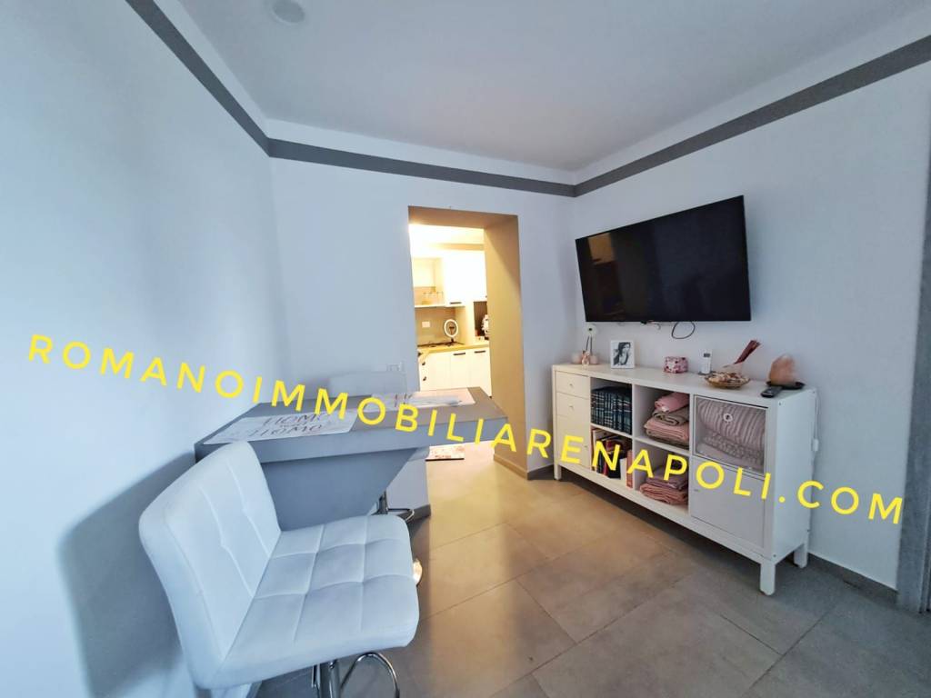 appartamento in vendita a Napoli in zona Bagnoli