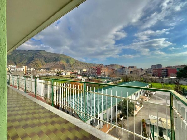 appartamento in vendita a Napoli in zona Pianura