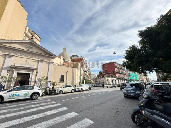 appartamento in vendita a Napoli in zona Pendino / San Giuseppe