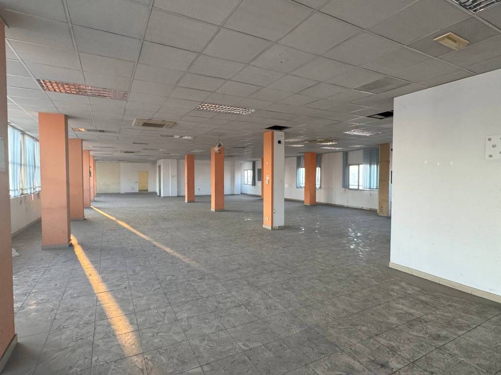 intera palazzina in vendita a Napoli in zona Barra