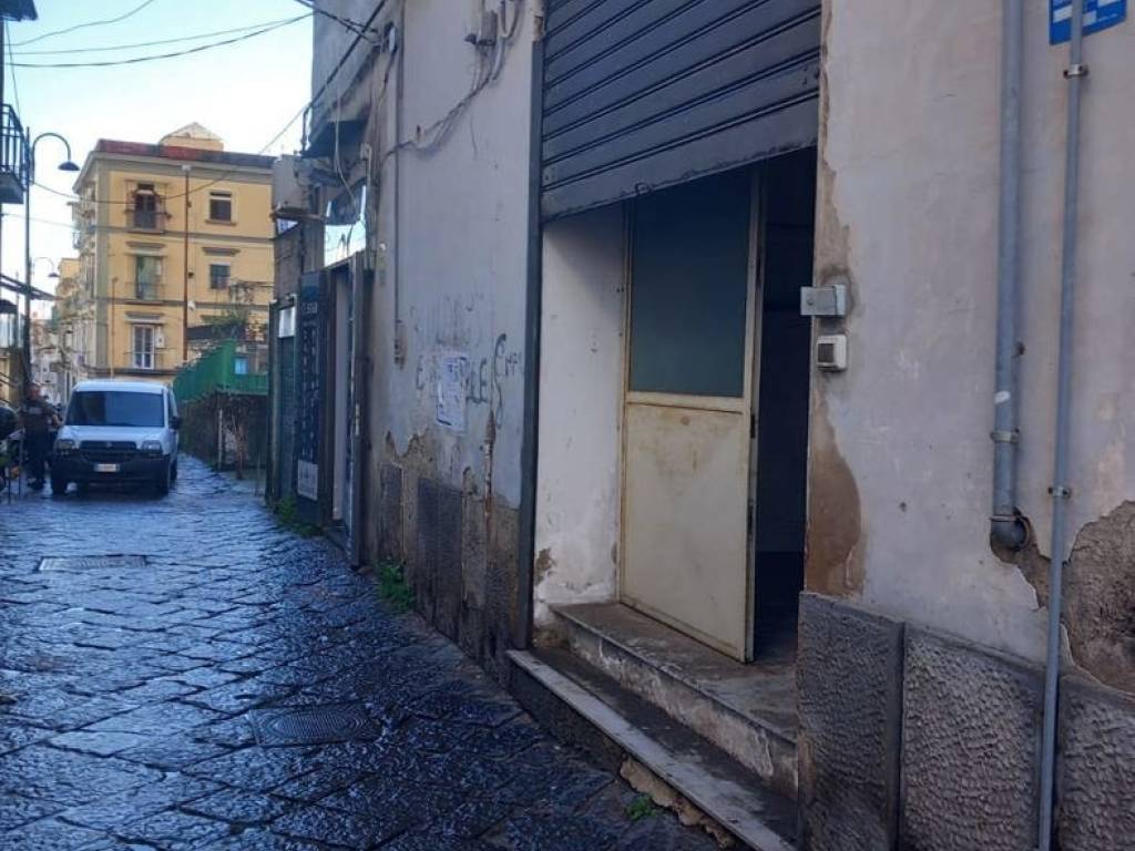 negozio in vendita a Napoli