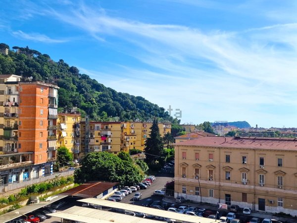 appartamento in vendita a Napoli in zona Fuorigrotta