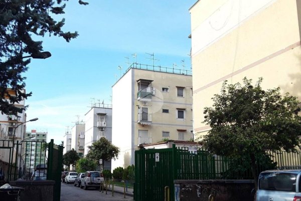 appartamento in vendita a Napoli in zona Barra