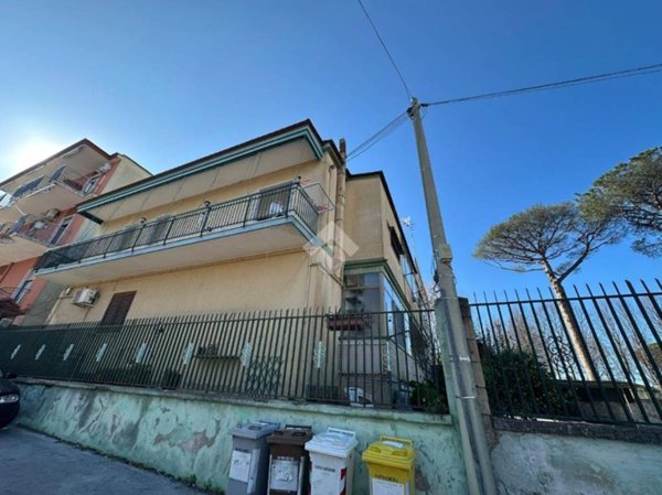 appartamento in vendita a Napoli in zona Piscinola