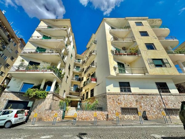 appartamento in vendita a Napoli in zona Vomero