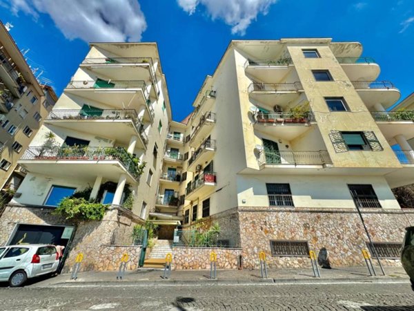 appartamento in vendita a Napoli in zona Vomero