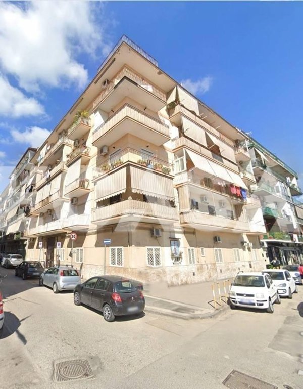 appartamento in vendita a Napoli in zona Secondigliano