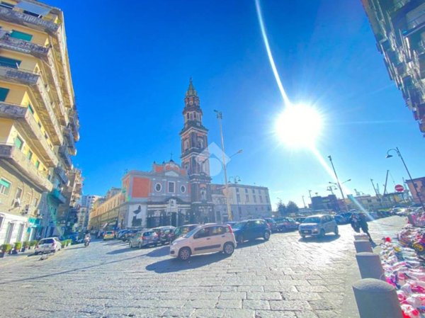 appartamento in vendita a Napoli in zona Pendino / San Giuseppe