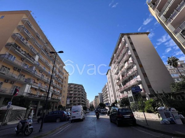 locale di sgombero in vendita a Napoli in zona Arenella