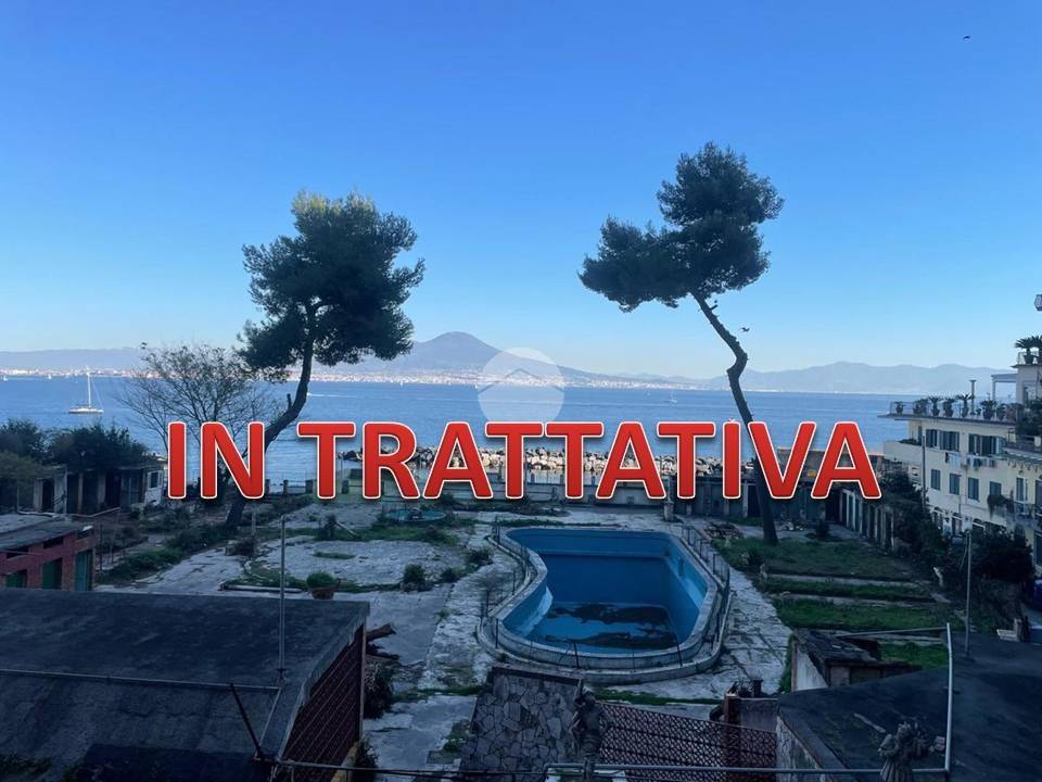 appartamento in vendita a Napoli in zona Posillipo