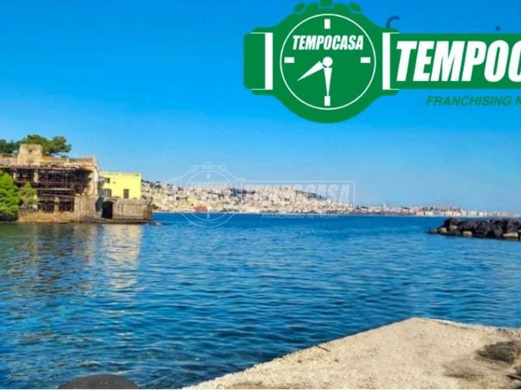 appartamento in vendita a Napoli in zona Posillipo