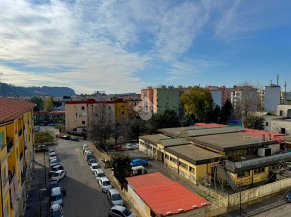 appartamento in vendita a Napoli in zona Fuorigrotta