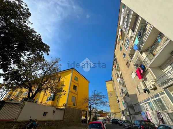 appartamento in vendita a Napoli in zona Fuorigrotta