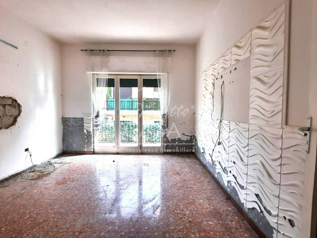 appartamento in vendita a Napoli in zona Ponticelli