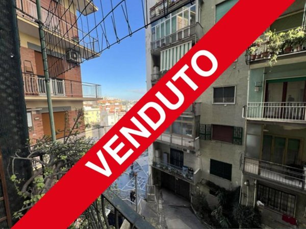 appartamento in vendita a Napoli