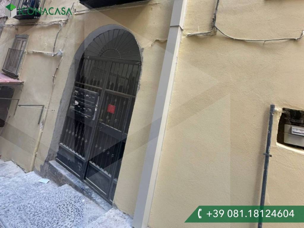 appartamento in vendita a Napoli in zona Mercato