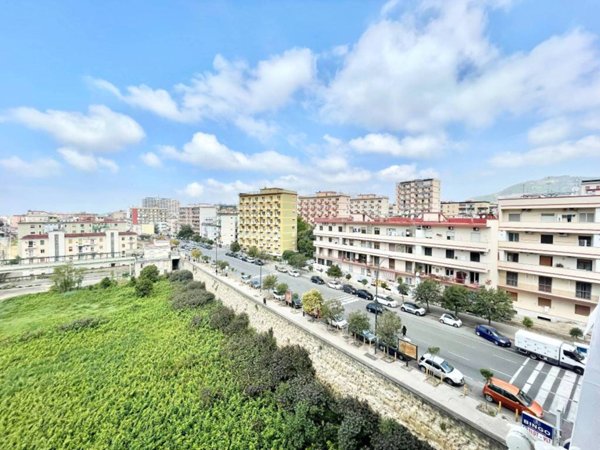 appartamento in vendita a Napoli in zona Fuorigrotta