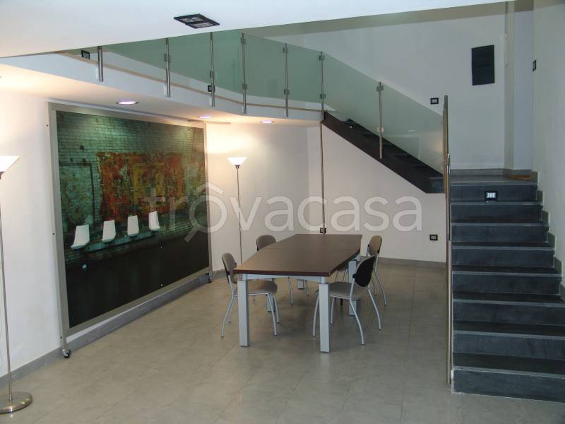 negozio in vendita a Napoli in zona Arenella