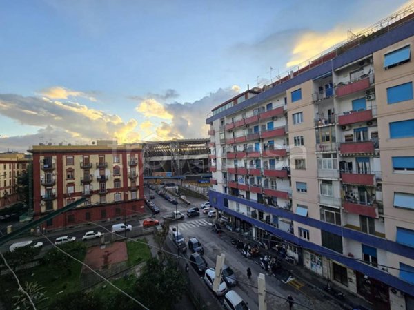 appartamento in vendita a Napoli in zona Fuorigrotta