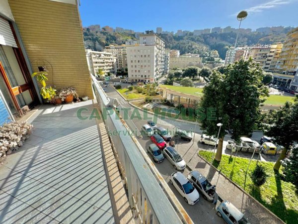 appartamento in vendita a Napoli in zona Fuorigrotta
